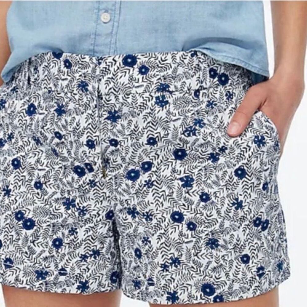 J. Crew Factory Women's Floral Chino Shorts Size 2 Multicolor‎